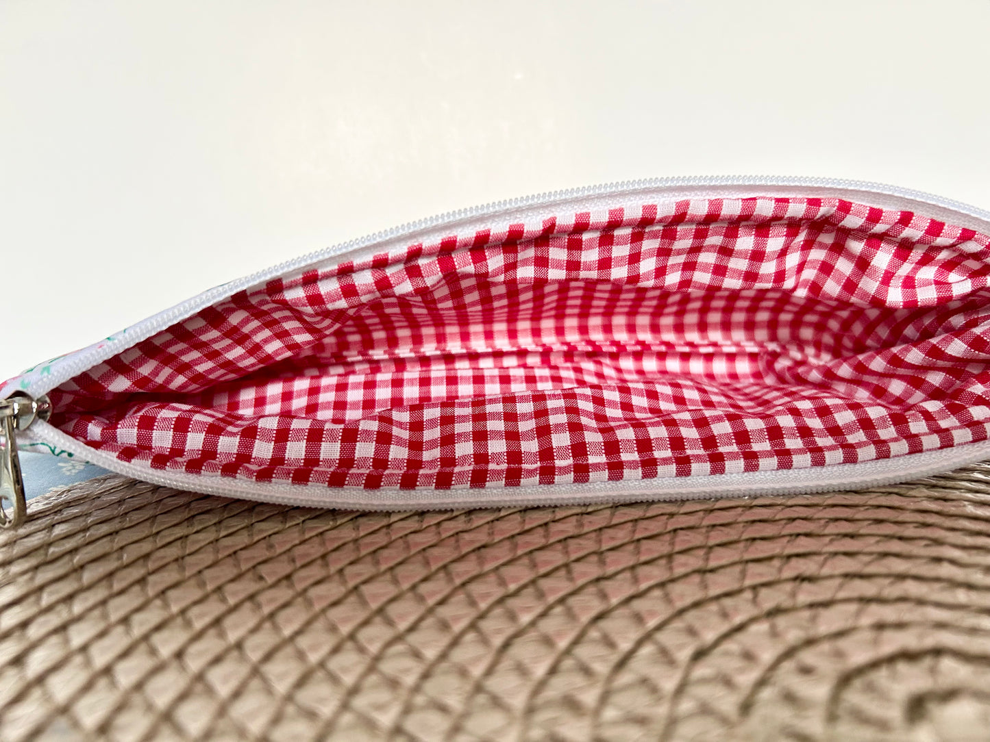 Make up brush/Glasses/Pencil Case